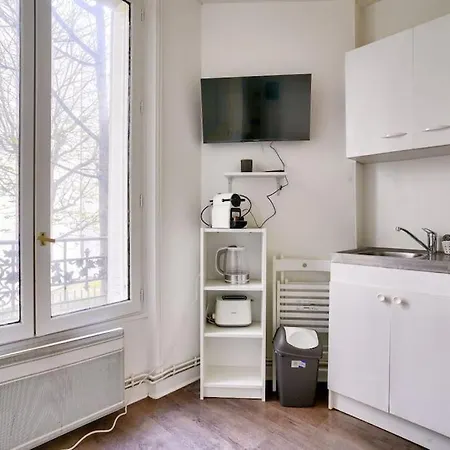 Cosy A 14 Min Du Champ-de-mars Апартаменты