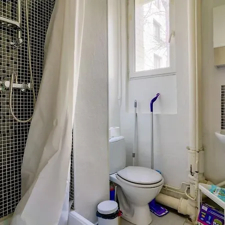 Cosy A 14 Min Du Champ-de-mars *